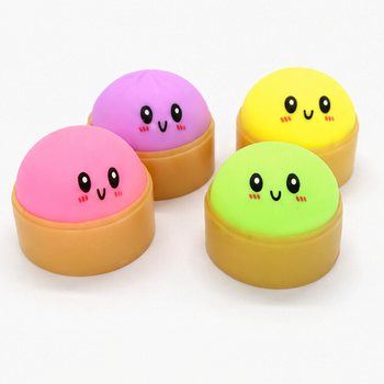 RAGE - Mekana Squishy Dumpling Knedla MALA (Dim. 5.5 x 5.5 x 3 cm) - Viralna Fidget Igračka 2026 (24 kom.)