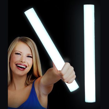 LED Svetle i  tapi  od Pene Jednobojni - Party  tapi  - BELI (24 kom.)