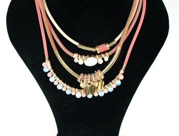 Elegantna 4-slojna ogrlica roze (1 kom)