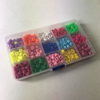 Set perli u kutiji za odlaganje - Miks boja (12 kom.)